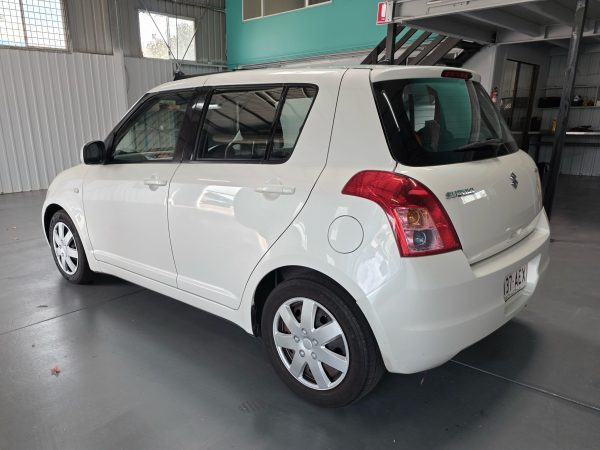 Suzuki Swift 2010 - Rego S137-AEX - Image 5